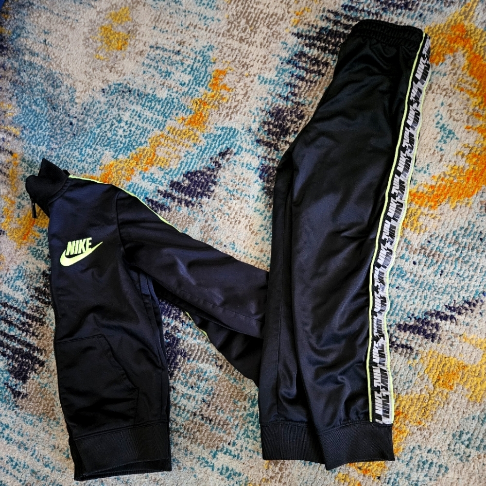 Boys Nike set